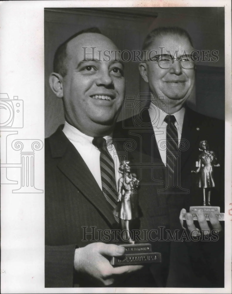 1965 Press Photo Men Receive Awards from the Milwaukee Area Girl Scout Council- Historic Images