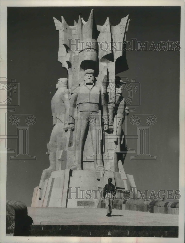 1961 Press Photo Monument of Mexican independence, Dolores Hidalgo, Mexico.