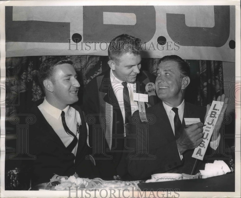 1964 Press Photo Franklin D. Roosevelt Jr. at the Democratic Convention