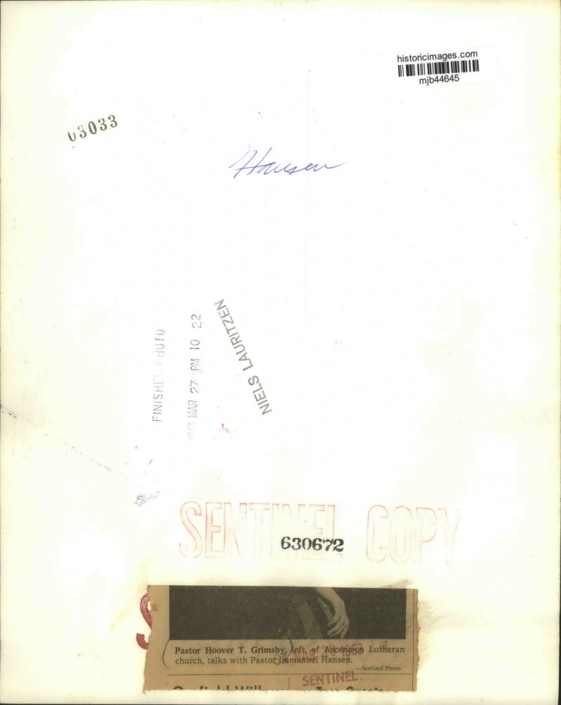 1953 Press Photo Pastor Hoover Grimsby with Pastor Immanuel Hansen - mjb44645