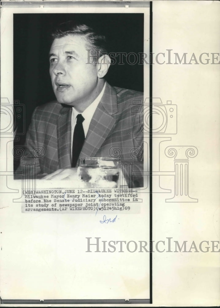 1969 Press Photo Milwaukee Mayor Henry Maier testifies to Senate in Washington