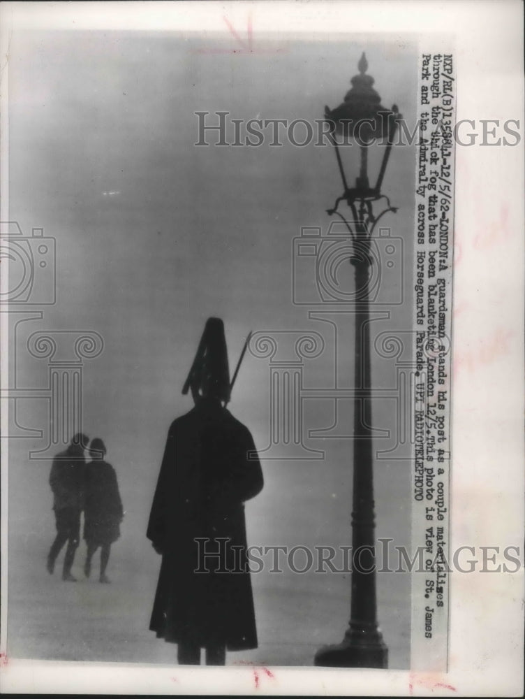 1962 Press Photo St. James Park and Admiralty across Horseguards Parade, London