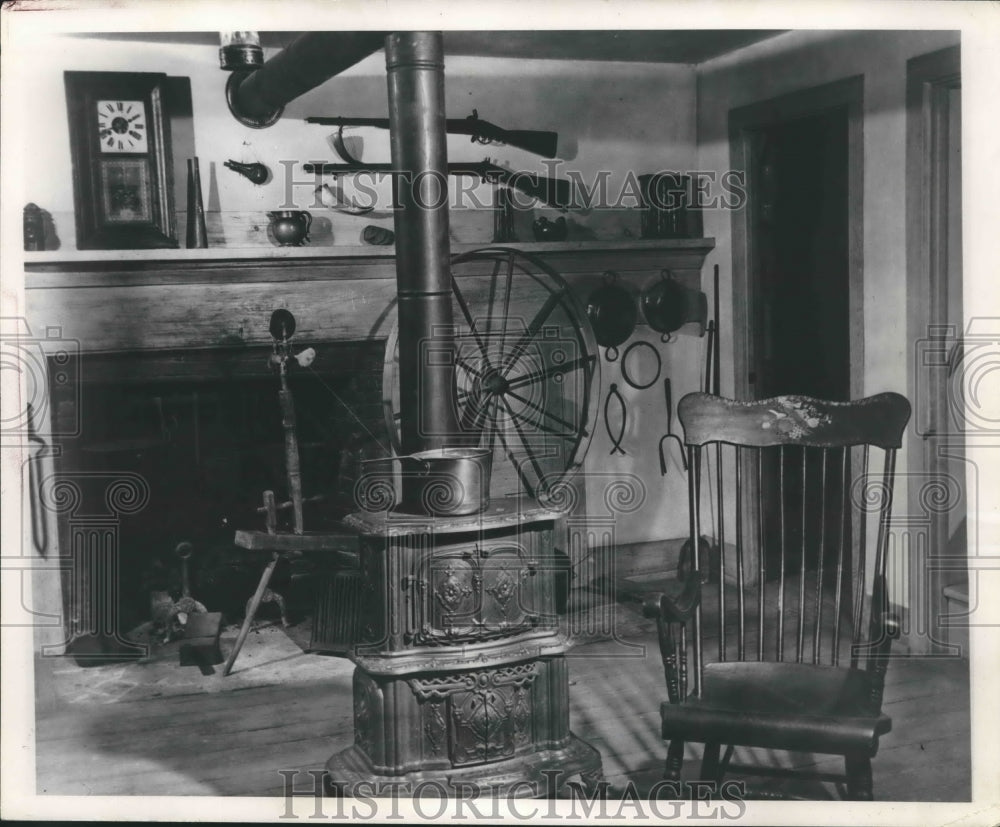 1955 Press Photo Old kitchen in Greenbush, Wisconsin, Wade House - mjb45355- Historic Images