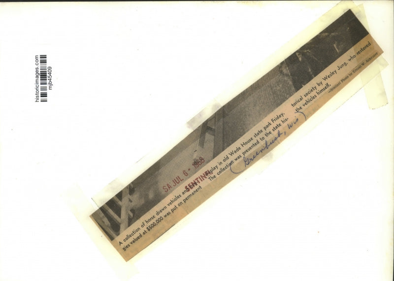 Load image into Gallery viewer, 1968 Press Photo Wesley Jung Gives Carriage Collection to Wade House, Wisconsin
