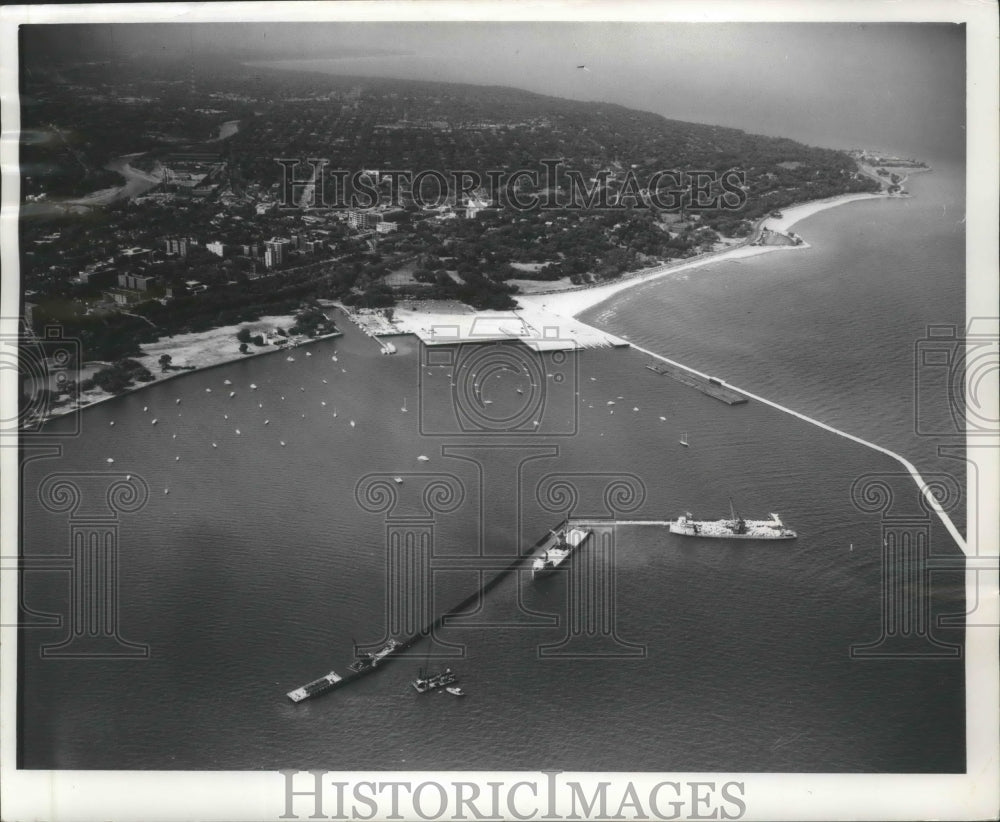 1963 Press Photo View of McKinley Beach as marina is constructed-Lake Michigan- Historic Images