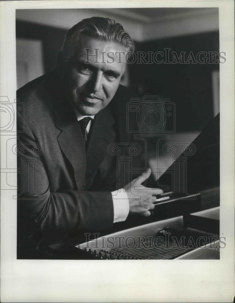 1971 Press Photo Pianist Hans Richter-Haaser. - mjb46664