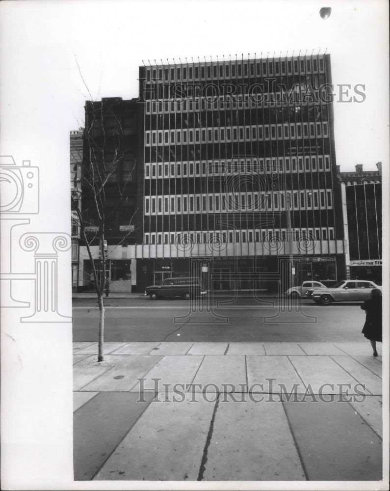 1966 Press Photo View of Milwaukee downtown buildings - mjb46748- Historic Images