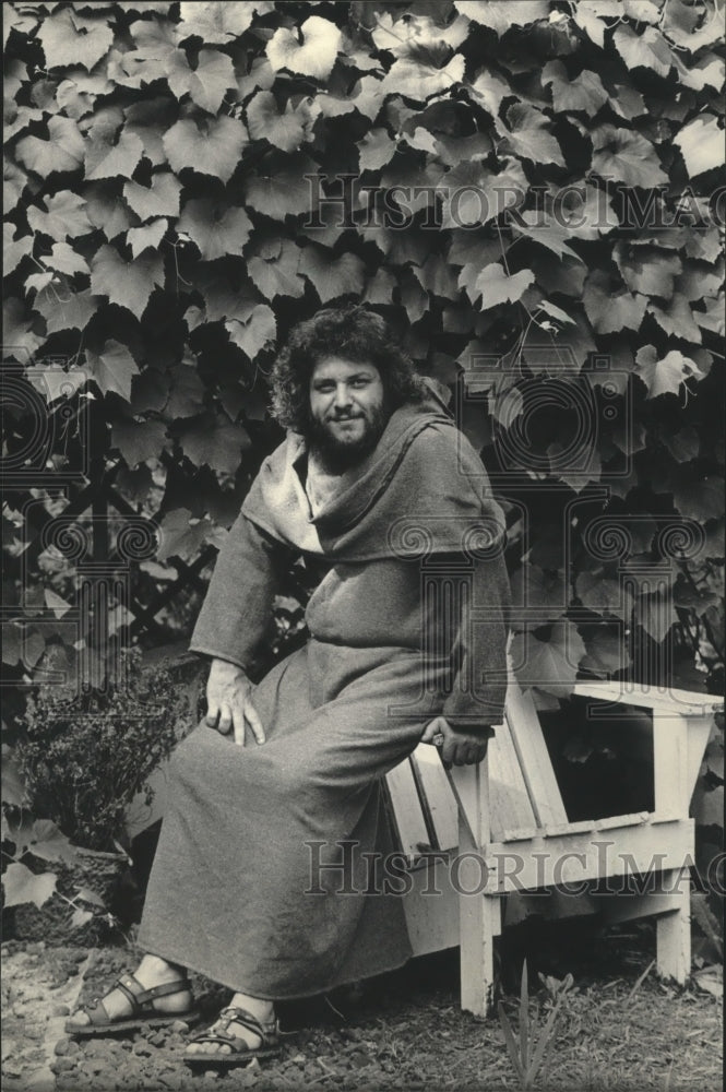 1983 Press Photo John Paul Ranieri runs a shelter for Milwaukee&#39;s street people