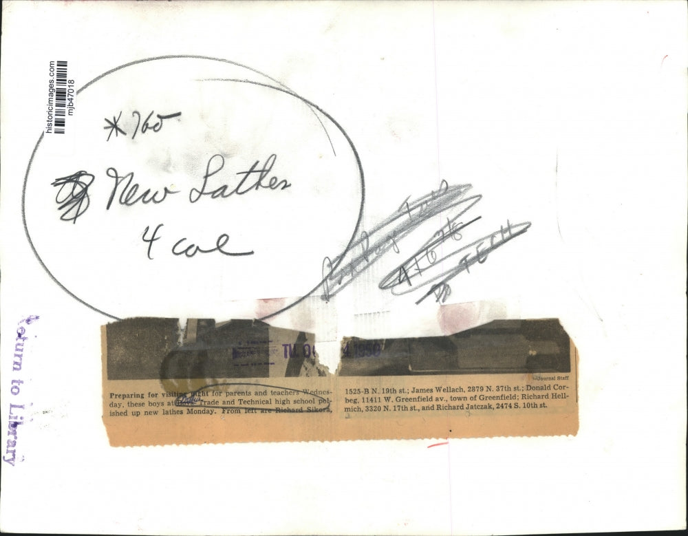 1958 Press Photo Boys at Milwaukee Trade and Technical high school - mjb47018