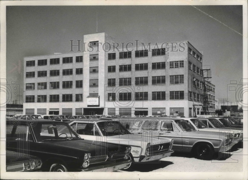 1966 Press Photo Packing plant at 230 S. Muskego Avenue, Milwaukee, Wisconsin.- Historic Images