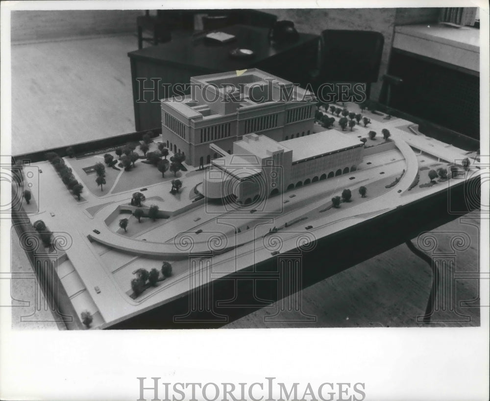 1967 Press Photo Model of Courthouse exterior Annex, Milwaukee. - mjb47378