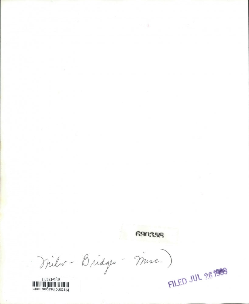 1969 Press Photo View of river and parking lot from a Milwaukee bridge, WI