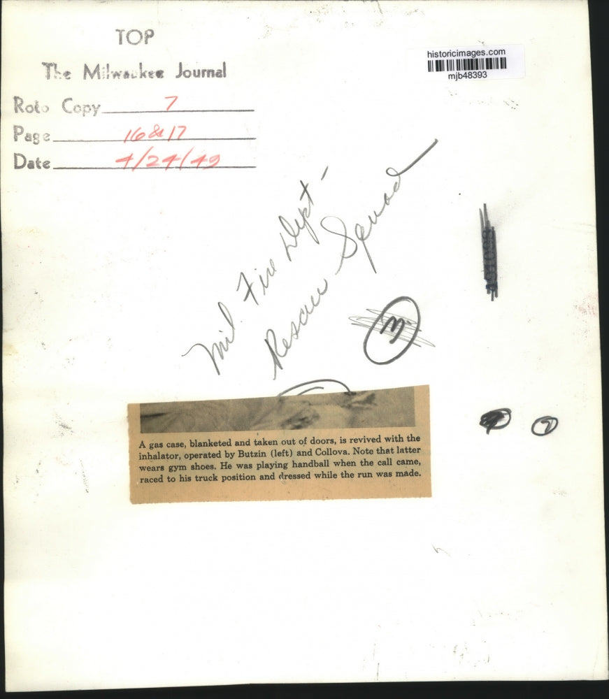 1949 Press Photo Milwaukee Fire Department responds to gas leak - mjb48393