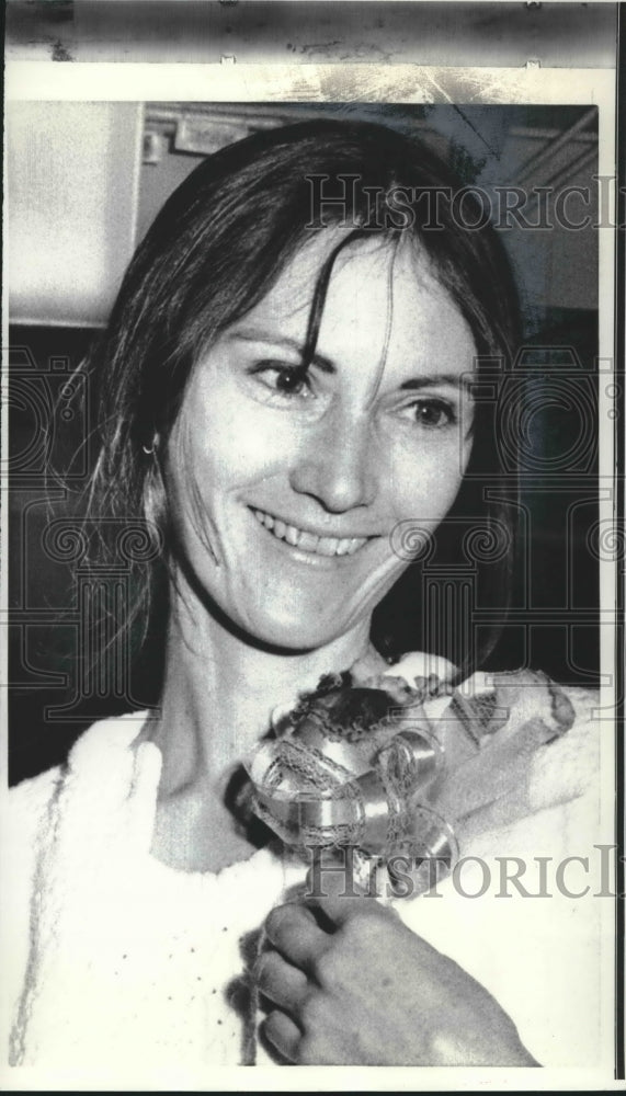 1971 Press Photo Mary Ann Harbert, American freed by Communist Chinese