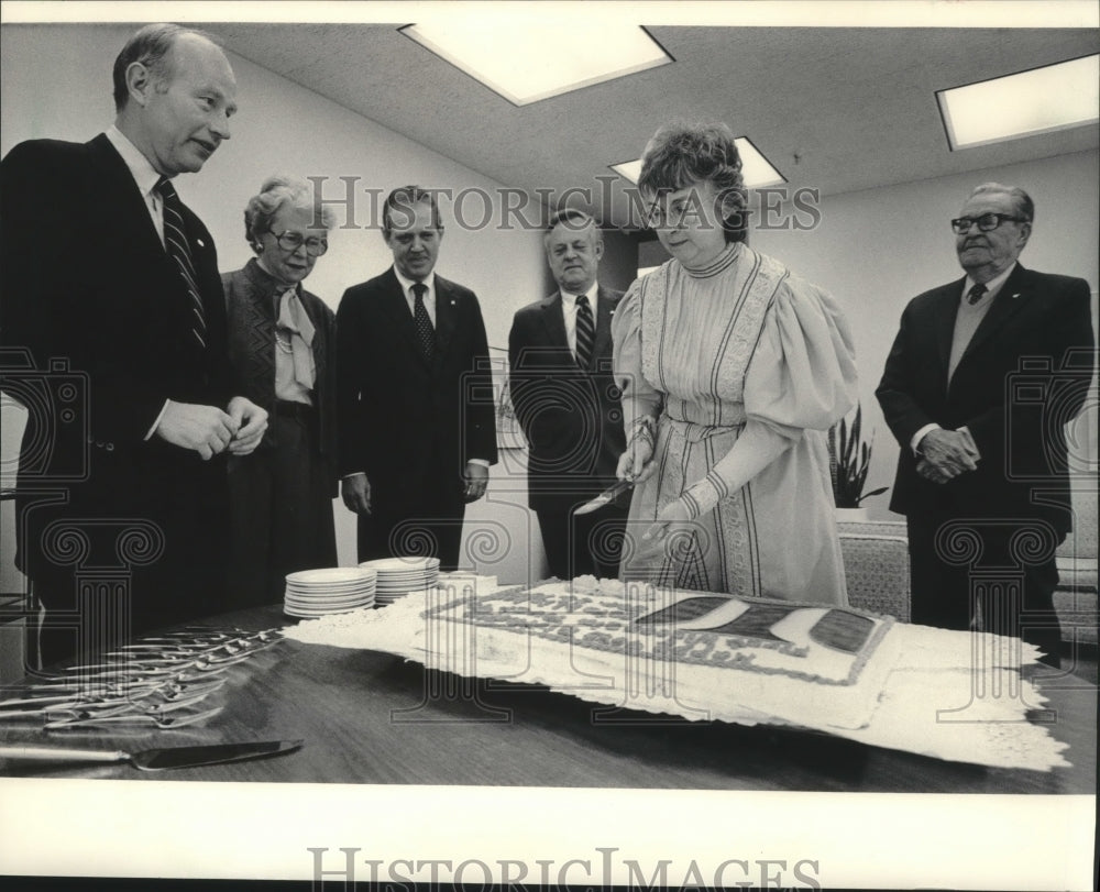 1984 Press Photo First Wisconsin Trust Co.&#39;s 90th anniversary ceremony, WI- Historic Images