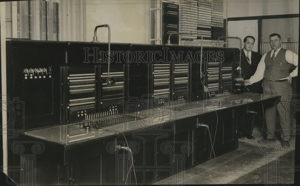 1930 Press Photo O.L. Burckhardt &amp; William Allenberg telephone company employees- Historic Images