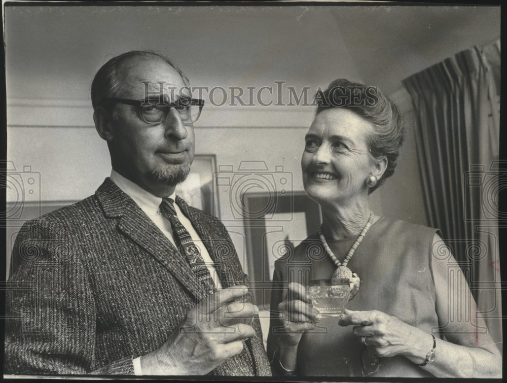 1970 Press Photo Museum curator Robert Ritzenthaler and wife- Historic Images