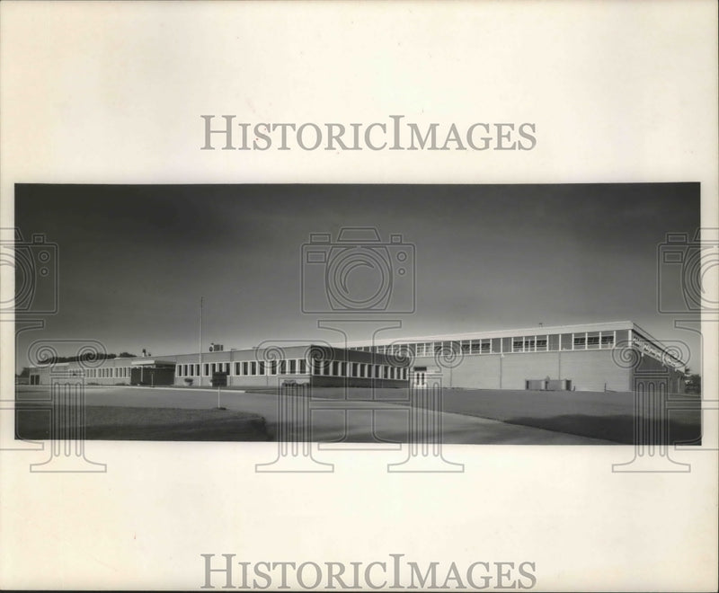 Load image into Gallery viewer, 1966 Press Photo The Milwaukee Electric Tool Corp. located in Wisconsin
