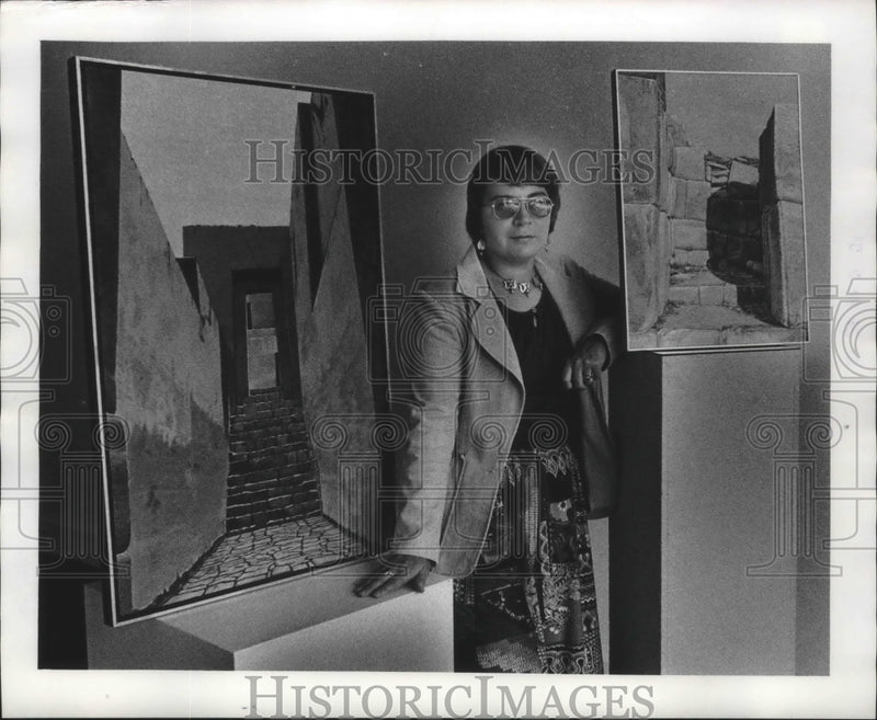 Load image into Gallery viewer, 1978 Press Photo Anne Miotke, Milwaukee born Artist - mjb49537
