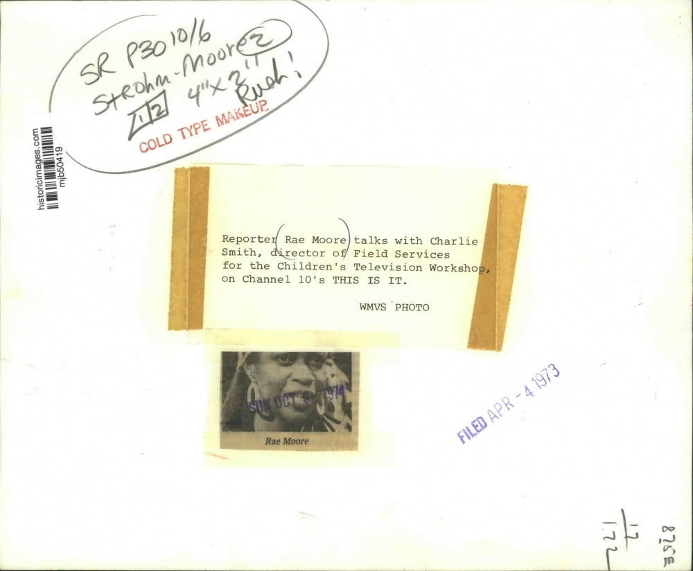 1973 Press Photo Reporter Rae Moore and Charlie Smith, Children's Television