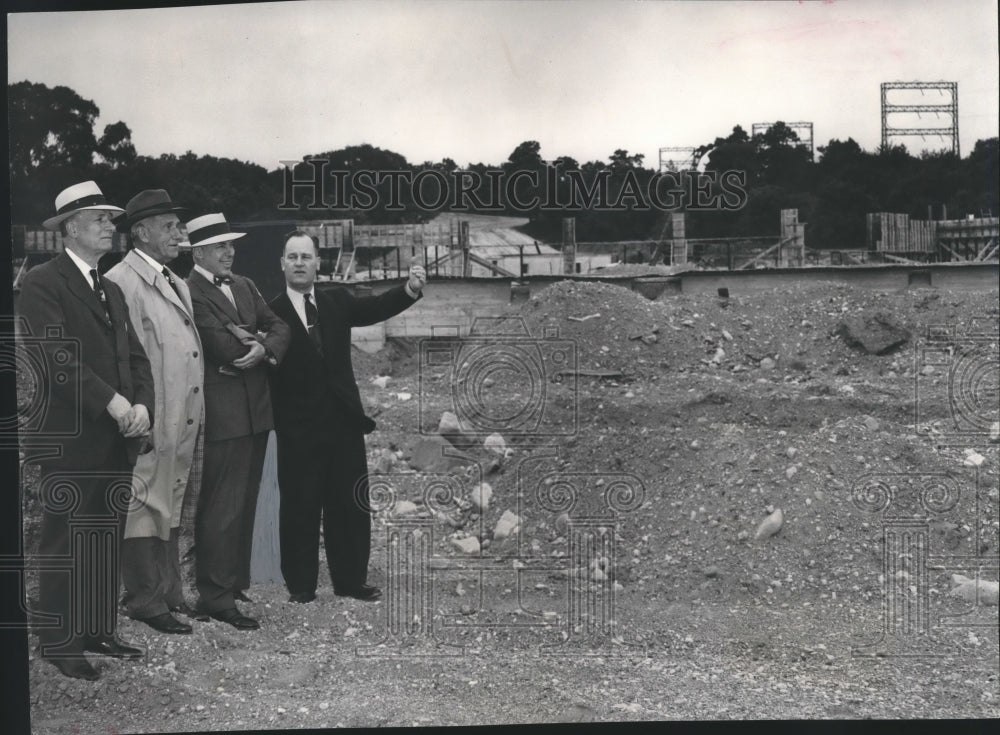 1951 Press Photo Greater Milwaukee Committee oversees Construction on Stadium- Historic Images