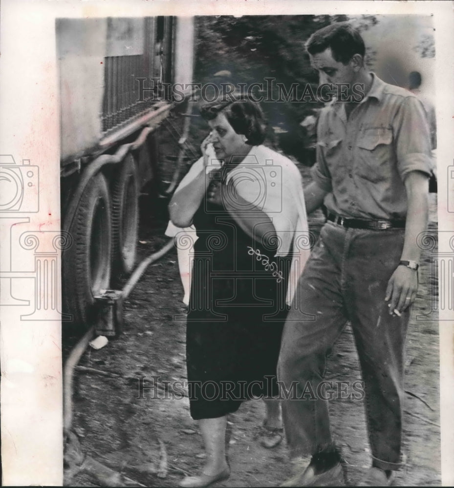 1968 Press Photo Mrs. David Fellin and son Joseph receive news of mine explosion