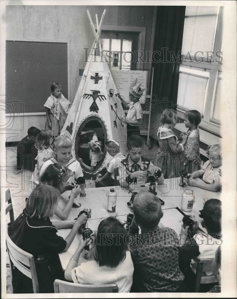 1962 Press Photo Mrs. Myrtle Sorenson&#39;s class. MacArthur School Milwaukee- Historic Images