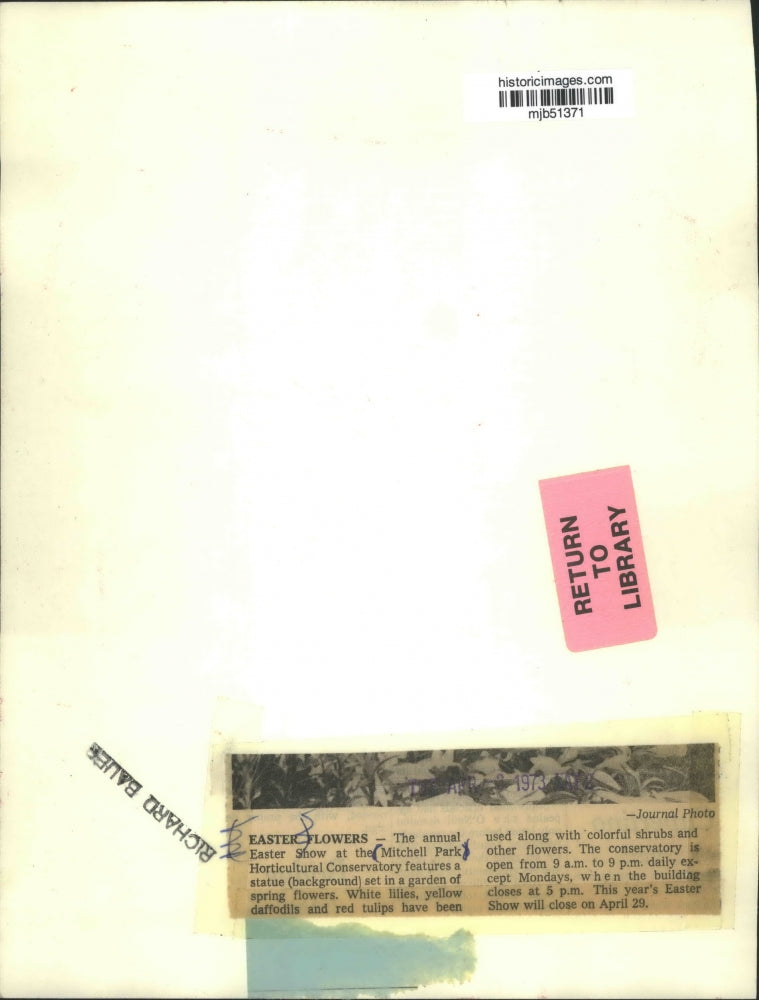 1973 Press Photo Mitchell Park Horticultural Conservatory with statue