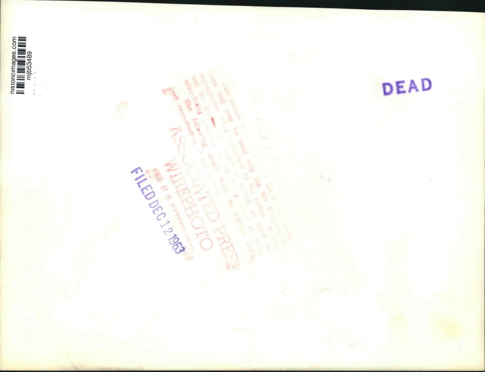 1963 Press Photo Norway King Olav congratulates Noble Peace Prize winner in CA