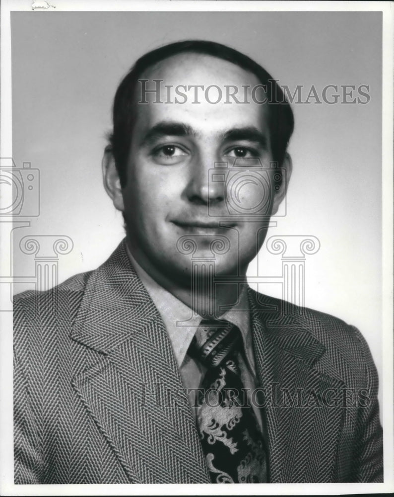 1975 Press Photo Secretary Department of the Interior Assistant Loren Rivard- Historic Images