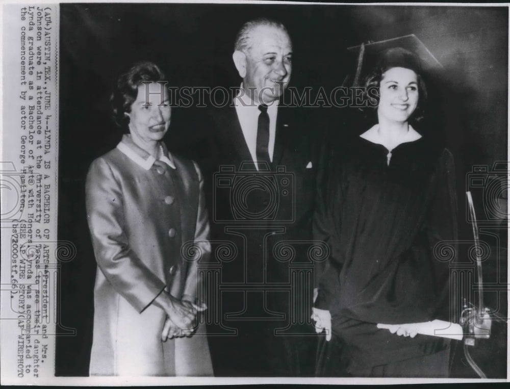 1966 Press Photo President and Mrs. Johnson at graduation of Lynda, Texas.