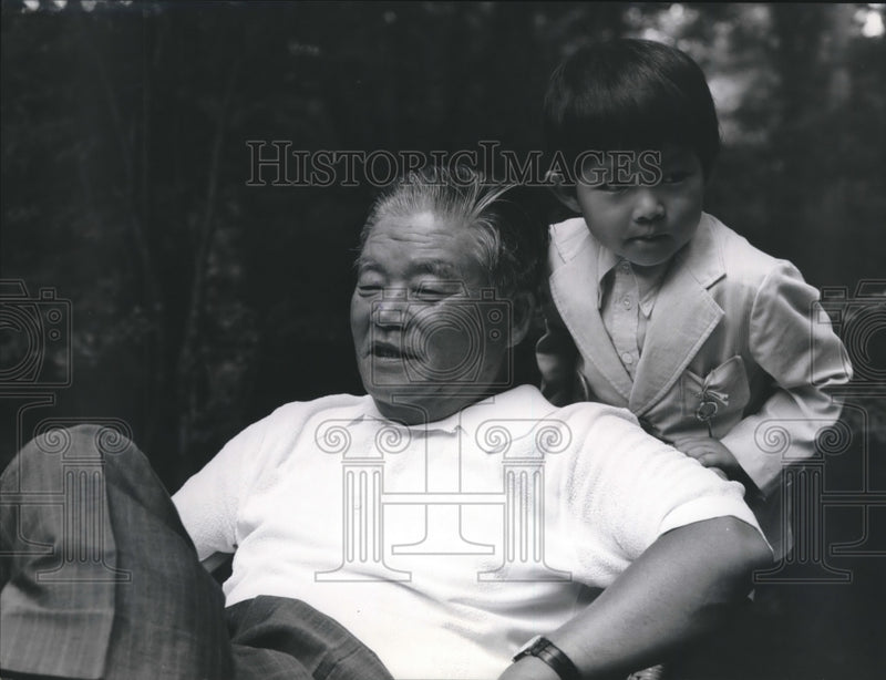 Load image into Gallery viewer, 1973 Press Photo Foreign Minister Masayoshi Ohira at his home in Karuizawa
