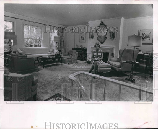 1968 Press Photo Living room of Alvin O'Konskis's home, Wisconsin - mjb54136- Historic Images