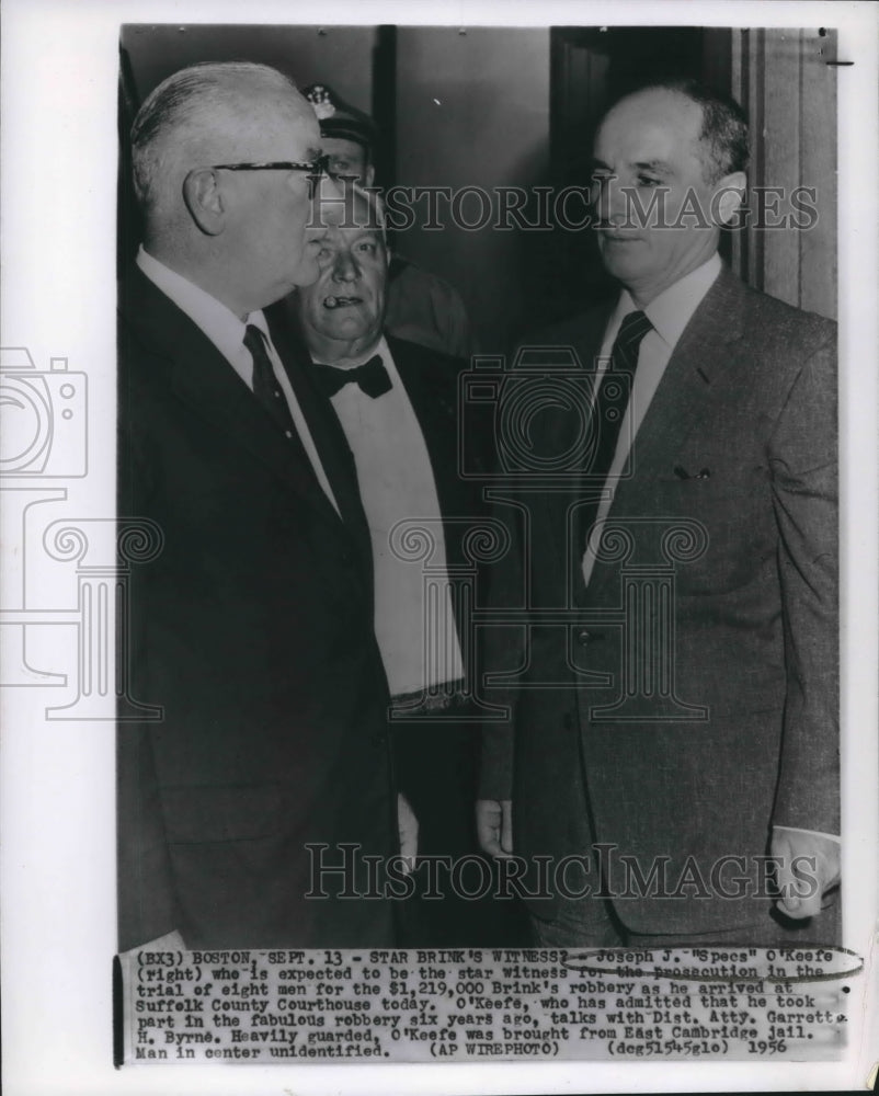 1956 Press Photo Garrett Byrne District Attorney with Joseph O'Keefe Witness