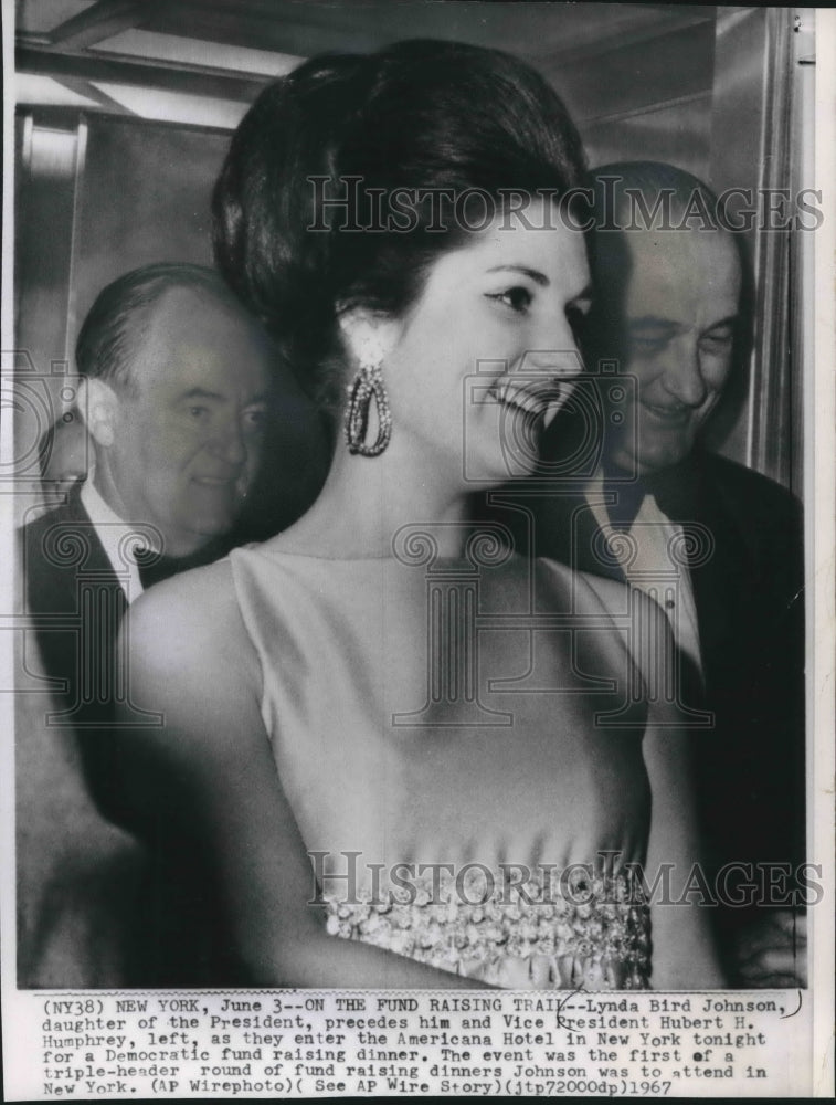 1967 Press Photo Lynda Johnson, President Johnson, Hubert H. Humphrey, New York- Historic Images