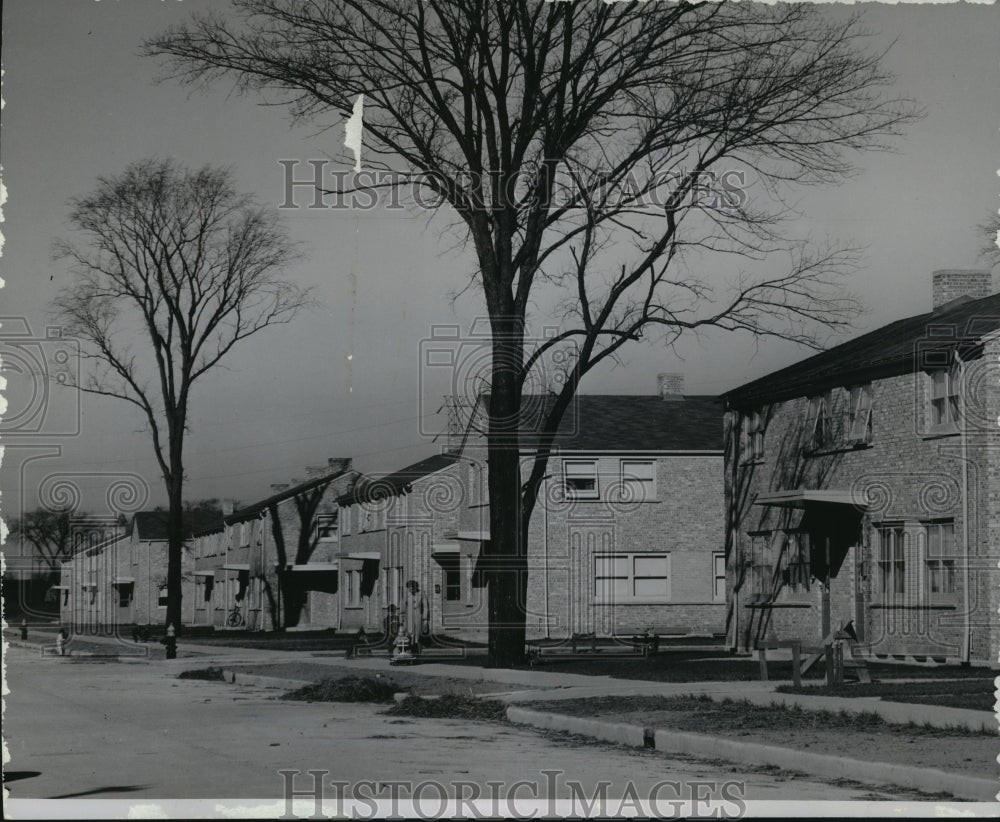 1949 Press Photo The North Lawn Housing Projects in Milwaukee - mjb54775
