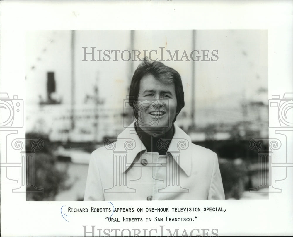 1977 Press Photo Richard Roberts Appears on One-Hour Television Special- Historic Images