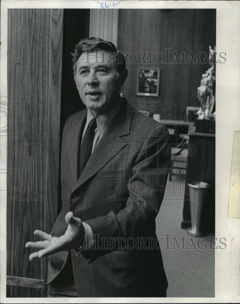 1971 Press Photo Mayor of Milwaukee Henry Maier- Historic Images