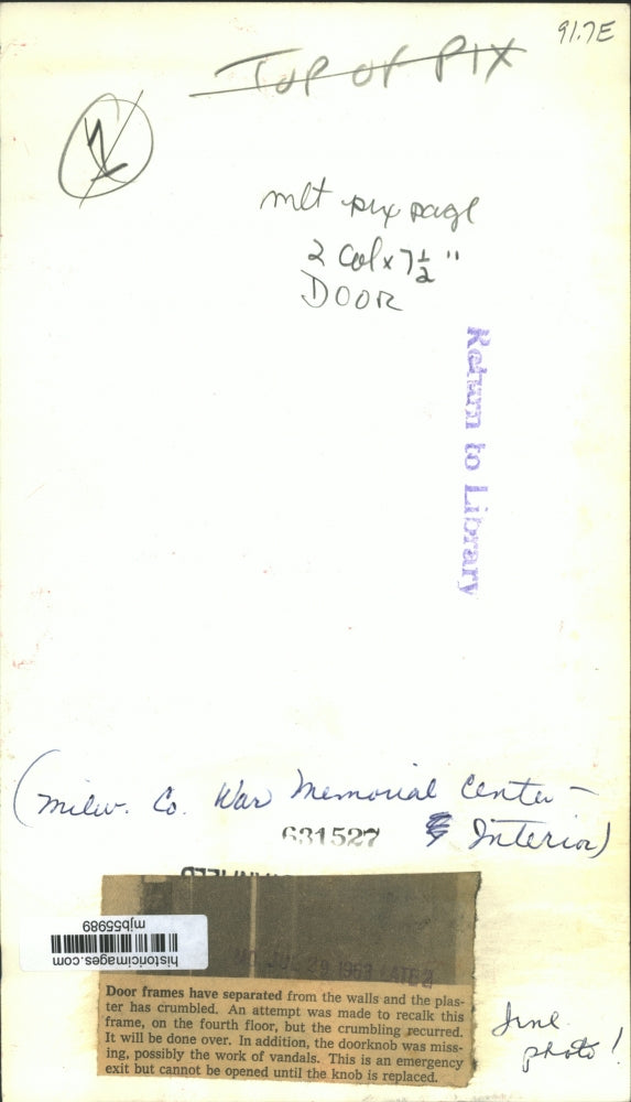 1963 Press Photo Milwaukee County War Memorial Center doors and plaster damaged