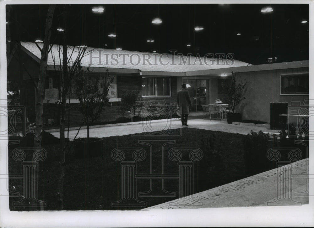 1959 Press Photo Home Show Front view of Wisconsin house in Arena - mjb56293