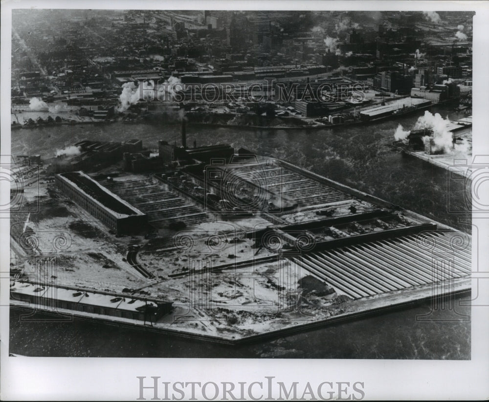 1935 Press Photo Aerial view of  new sedimentation tanks, Jones Island Milwaukee- Historic Images