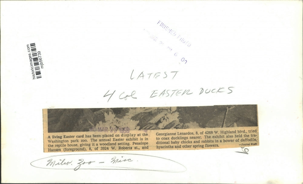 1959 Press Photo Penelope Hansen, Georgianne Lenardos at Washington park zoo