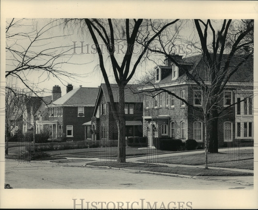 1984 Press Photo Homes on Bartlett Avenue, Milwaukee. - mjb56873