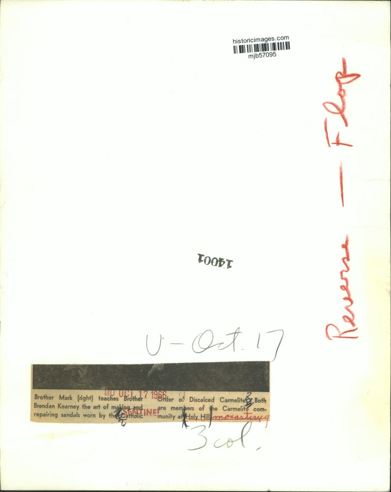 1966 Press Photo Brother Mark teaches Brother Brendan Kearney at Holy Hill