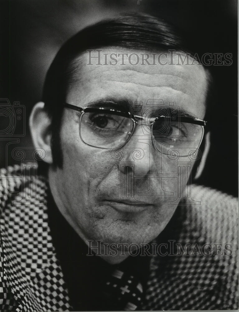 1975 Press Photo Bill Morgan Reedsberg High School Basketball Coach - mjb57559- Historic Images