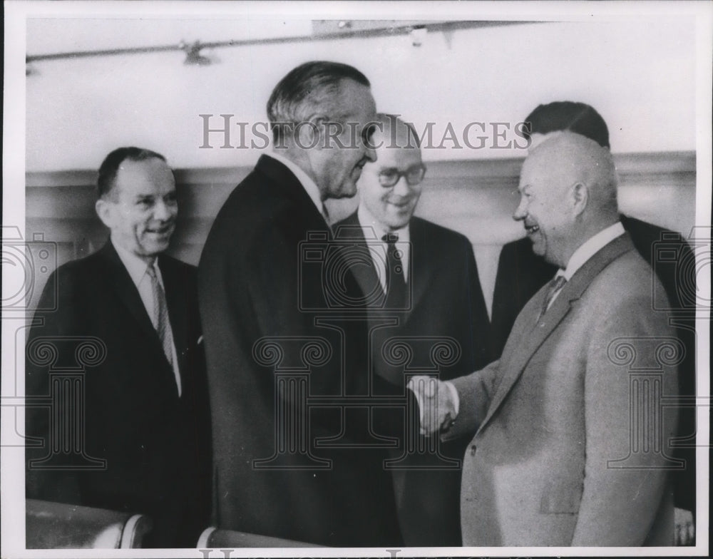 1965 Press Photo United States officials meet with Soviet Premier in Moscow.- Historic Images