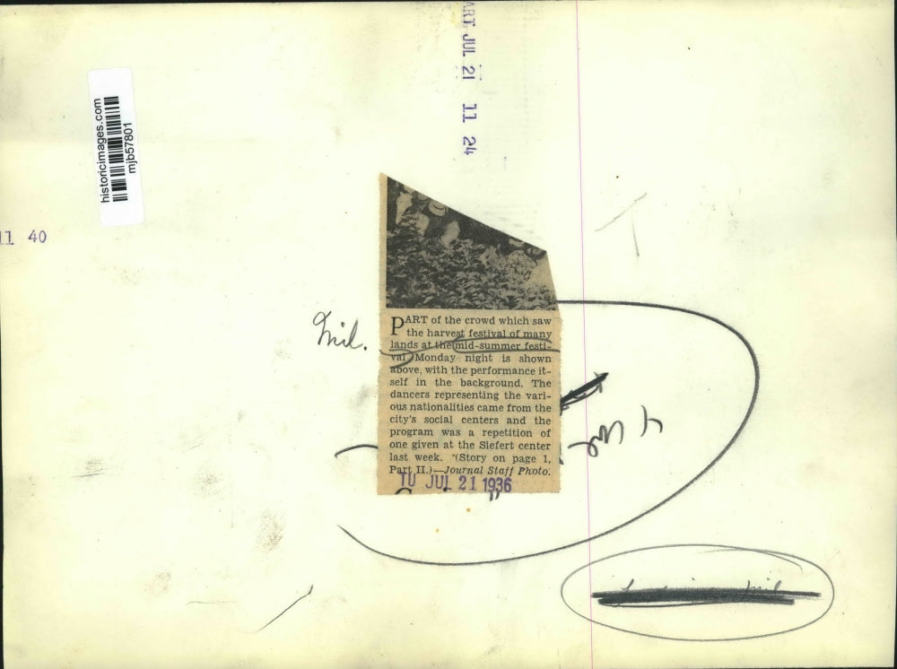 1936 Press Photo Crowd at mid-summer festival during performance - mjb57801