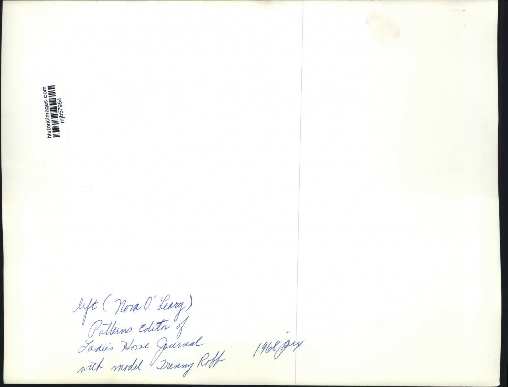 1968 Press Photo Nora O'Leary, Ladies Home Journal editor with model Trenny Roff