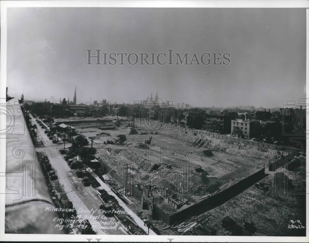 1929 Press Photo Original construction Milwaukee Courthouse, August 08, 1929
