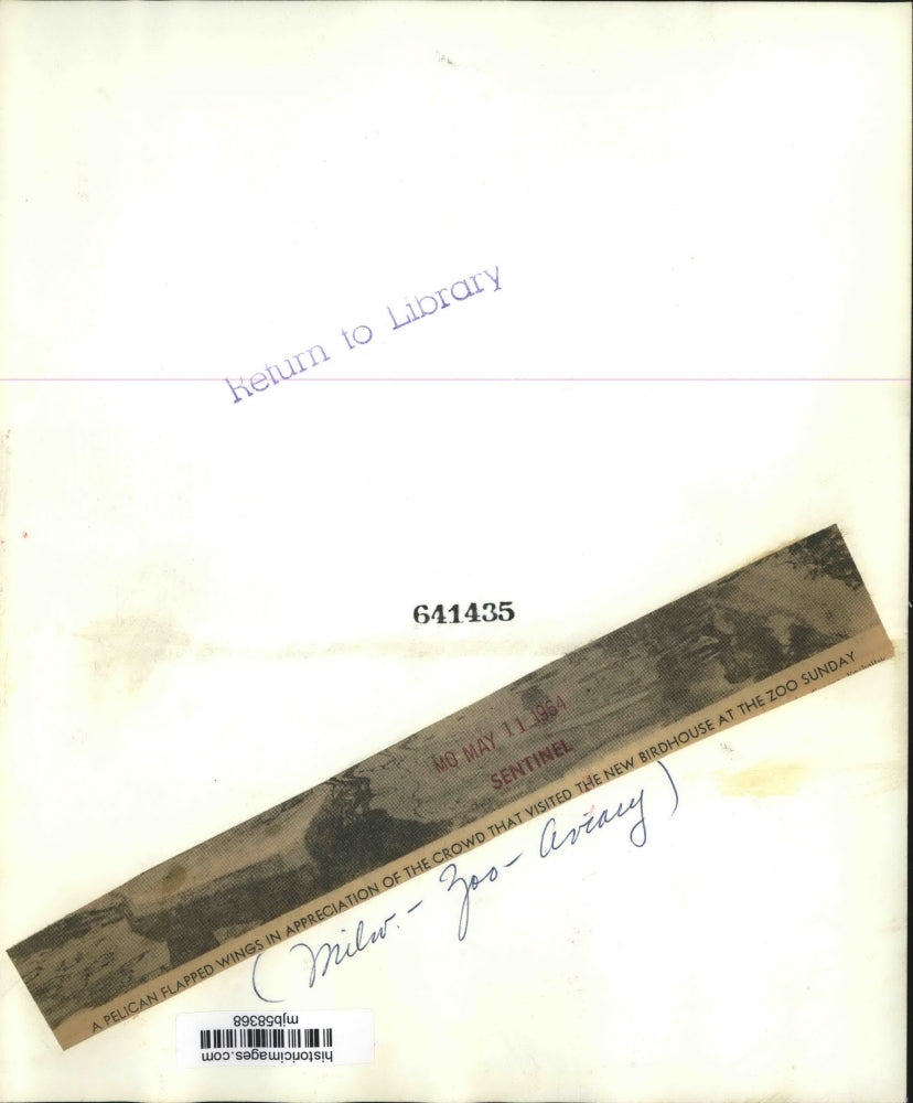 1964 Press Photo Milwaukee, Wisconsin Zoo new birdhouse - mjb58368